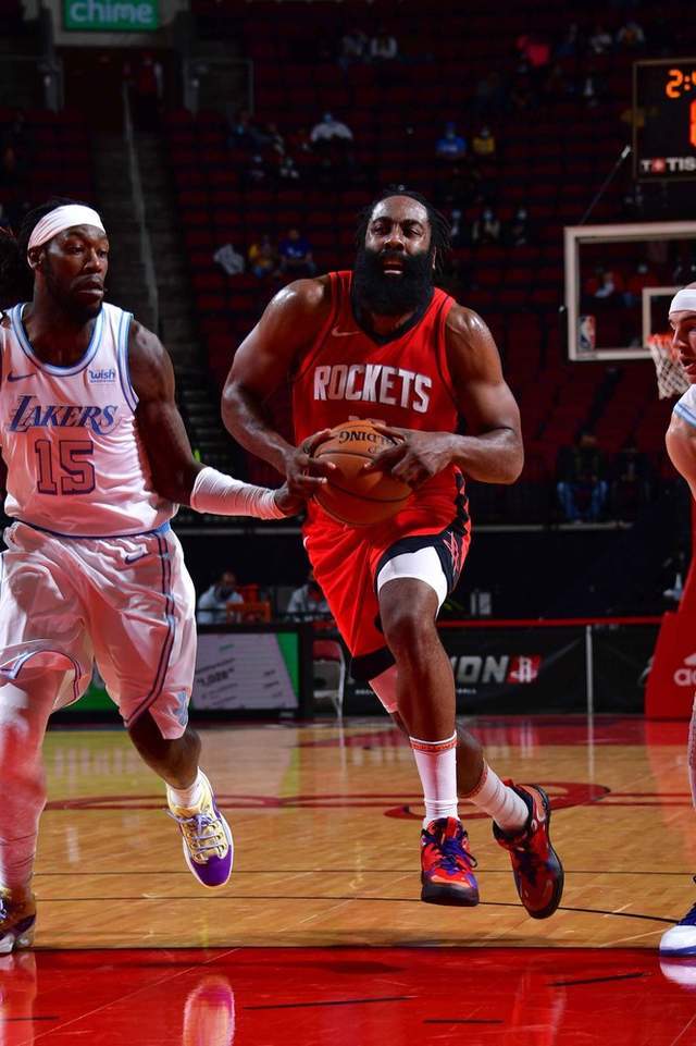 博彩网址大全-独行侠淘汰快船欧文赛后采访视频完整